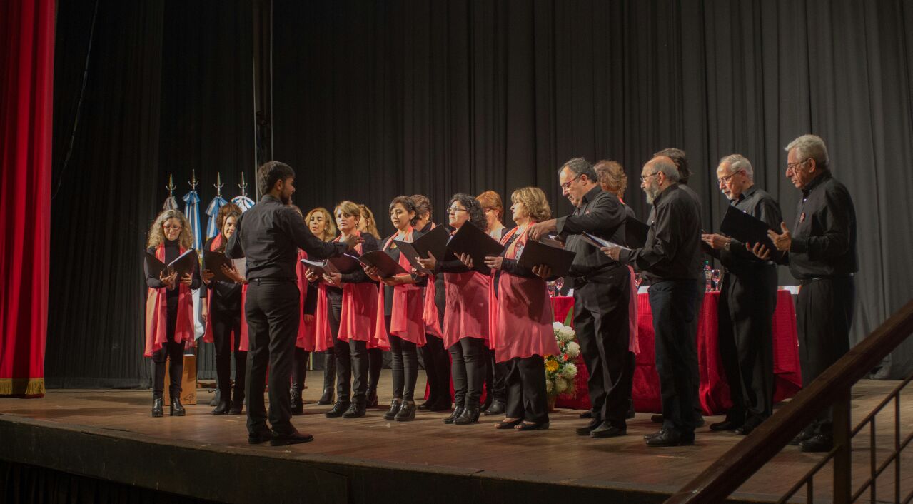 ACTO POR EL DÍA DEL GRADUADO EN CIENCIAS ECONÓMICAS
