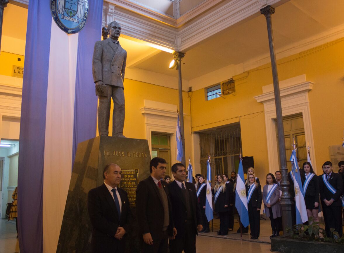 Acto 9 de Julio en la UNT
