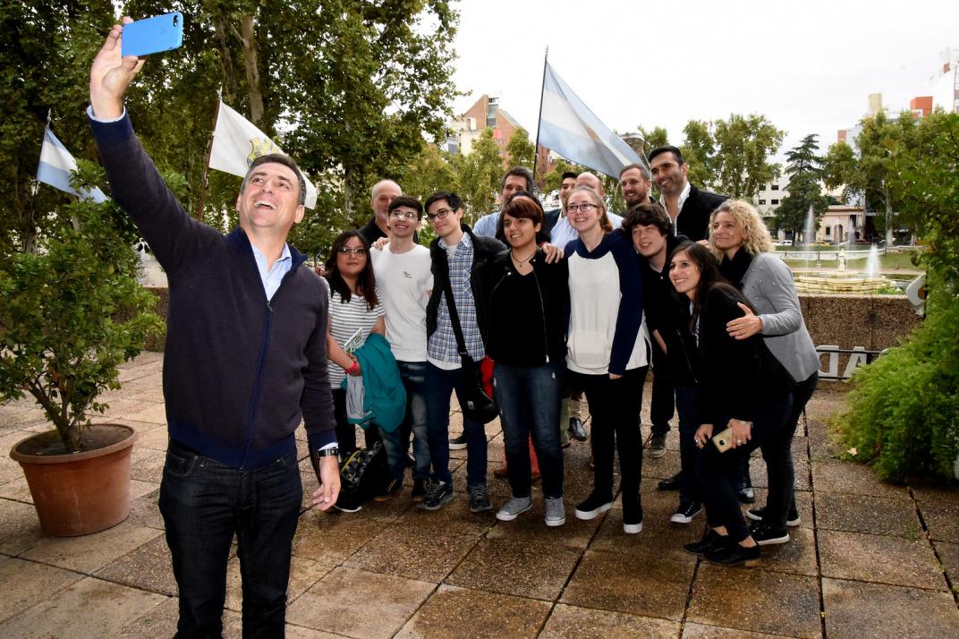 Presentaron un videojuego para separar la basura en Córdoba
