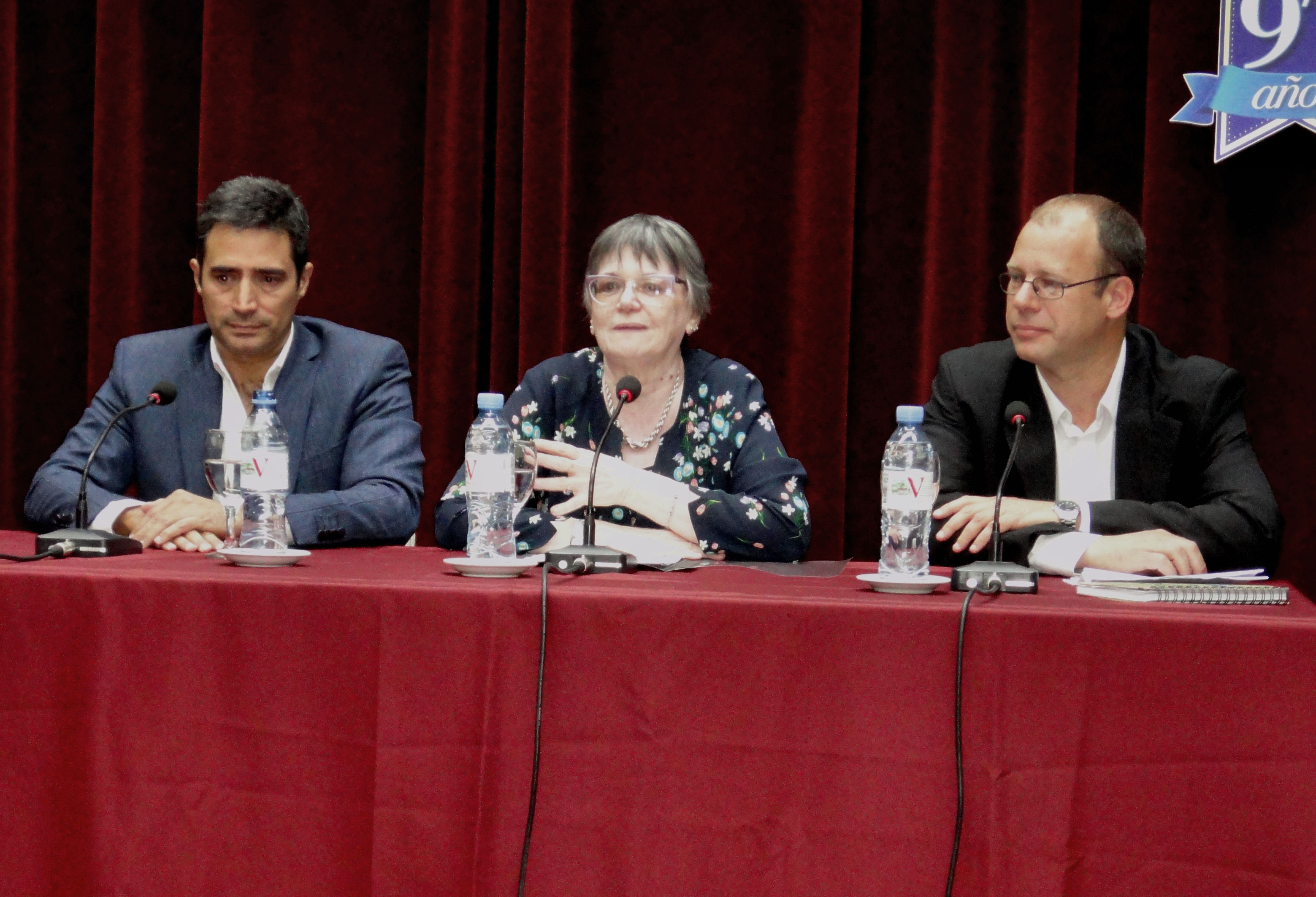 Mesa Panel con candidatos a Diputados Nacionales por Tucumán