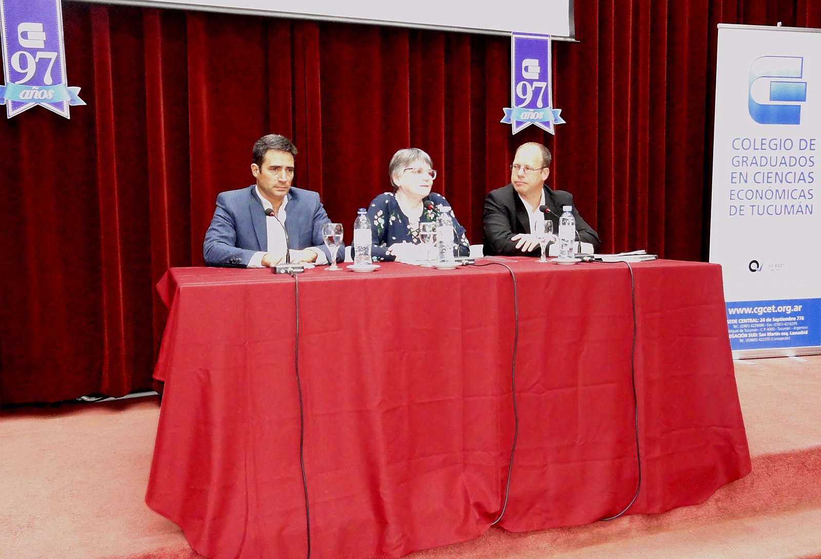 Mesa Panel con candidatos a Diputados Nacionales por Tucumán