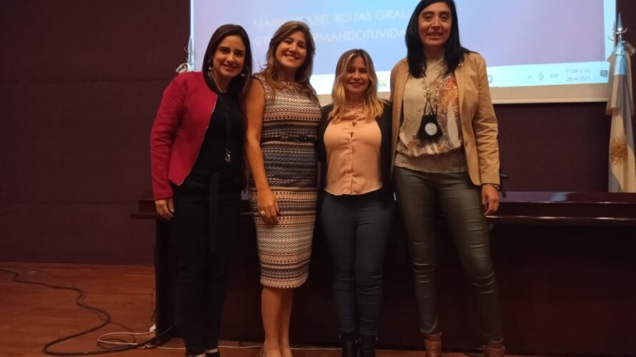 Colegio de Abogados | Charla “Historia de mujer que empodera a Mujeres”