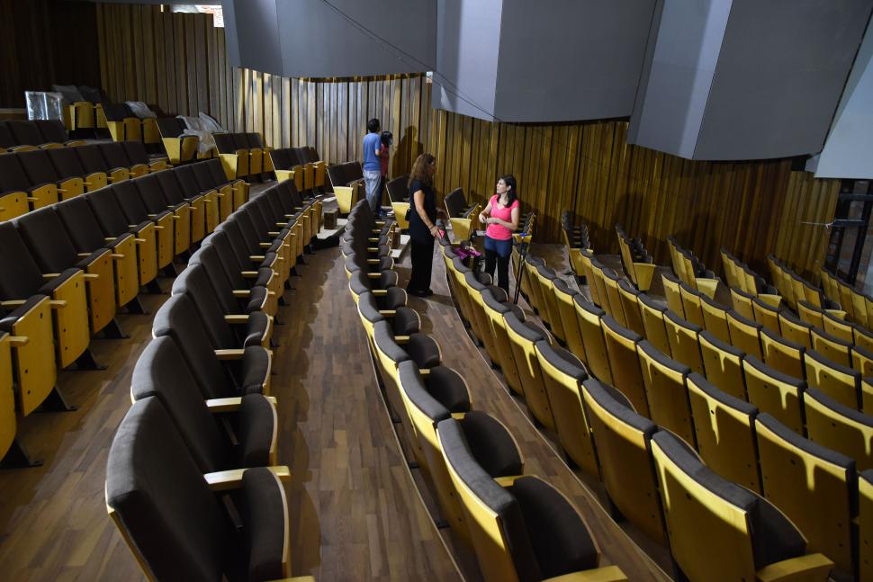 La Gaceta reflejó la magnitud arquitectónica y acústica del nuevo teatro del CGCET