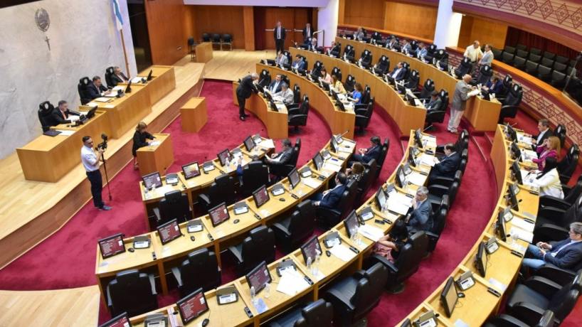 El Colegio de Abogados y FEPUT rechazaron las reformas judiciales aprobadas por la  Legislatura