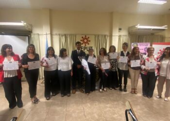 FEPUT rindió homenaje a mujeres que lideran entidades profesionales en una noche colmada de emoción