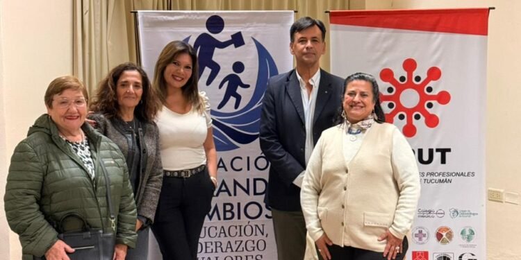 FEPUT fue parte de la charla “Mujeres en tiempos de Inteligencia Artificial”